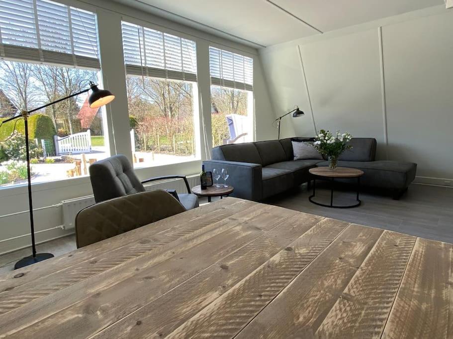 Achthoek 49, Nieuw Ingericht Vrijstaand Op 845m2 Vakantiehuis